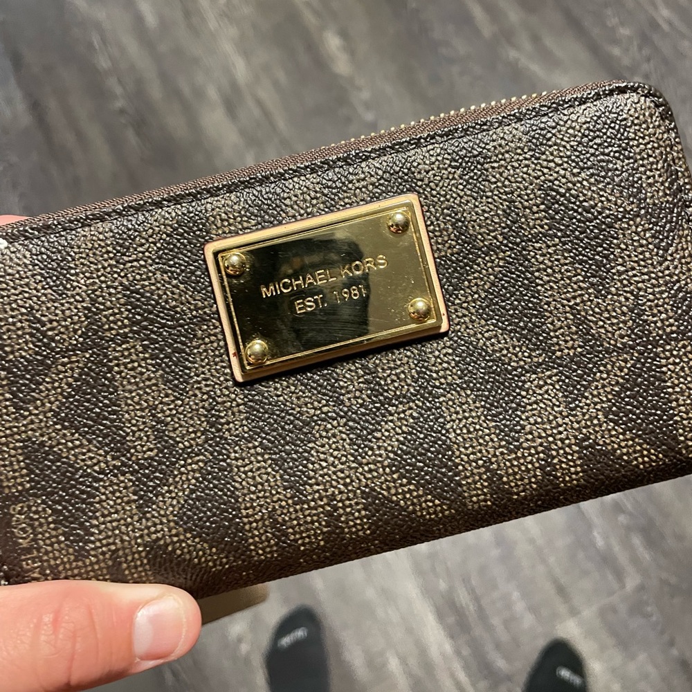Michael kora wristlet